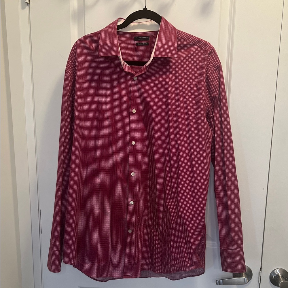 Tailorbyrd Men's Burgundy Checkered Button Down Shirt